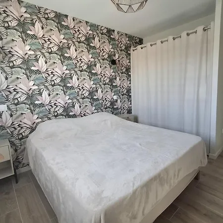 Neuve Avec Piscine Villa