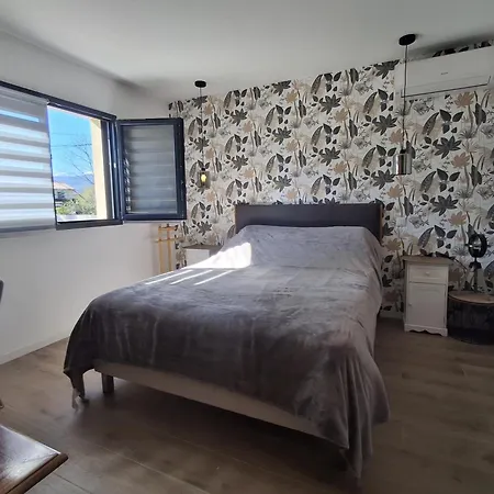 Neuve Avec Piscine *