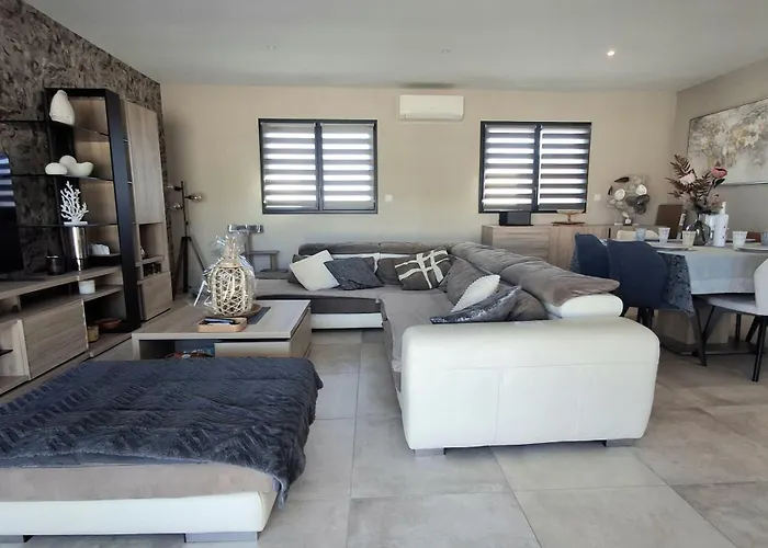 Neuve Avec Piscine Villa Prunelli-di-Fiumorbo