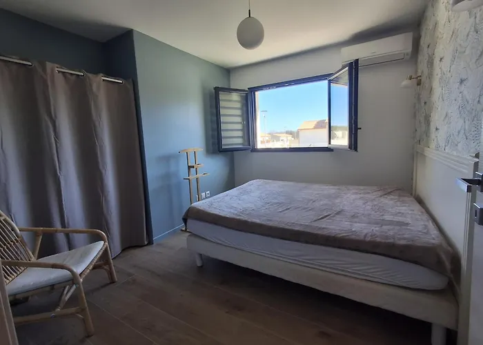 Neuve Avec Piscine Villa
