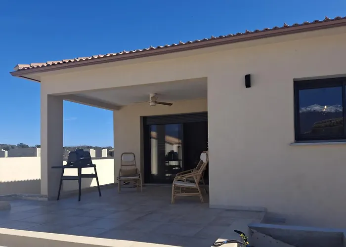 Neuve Avec Piscine